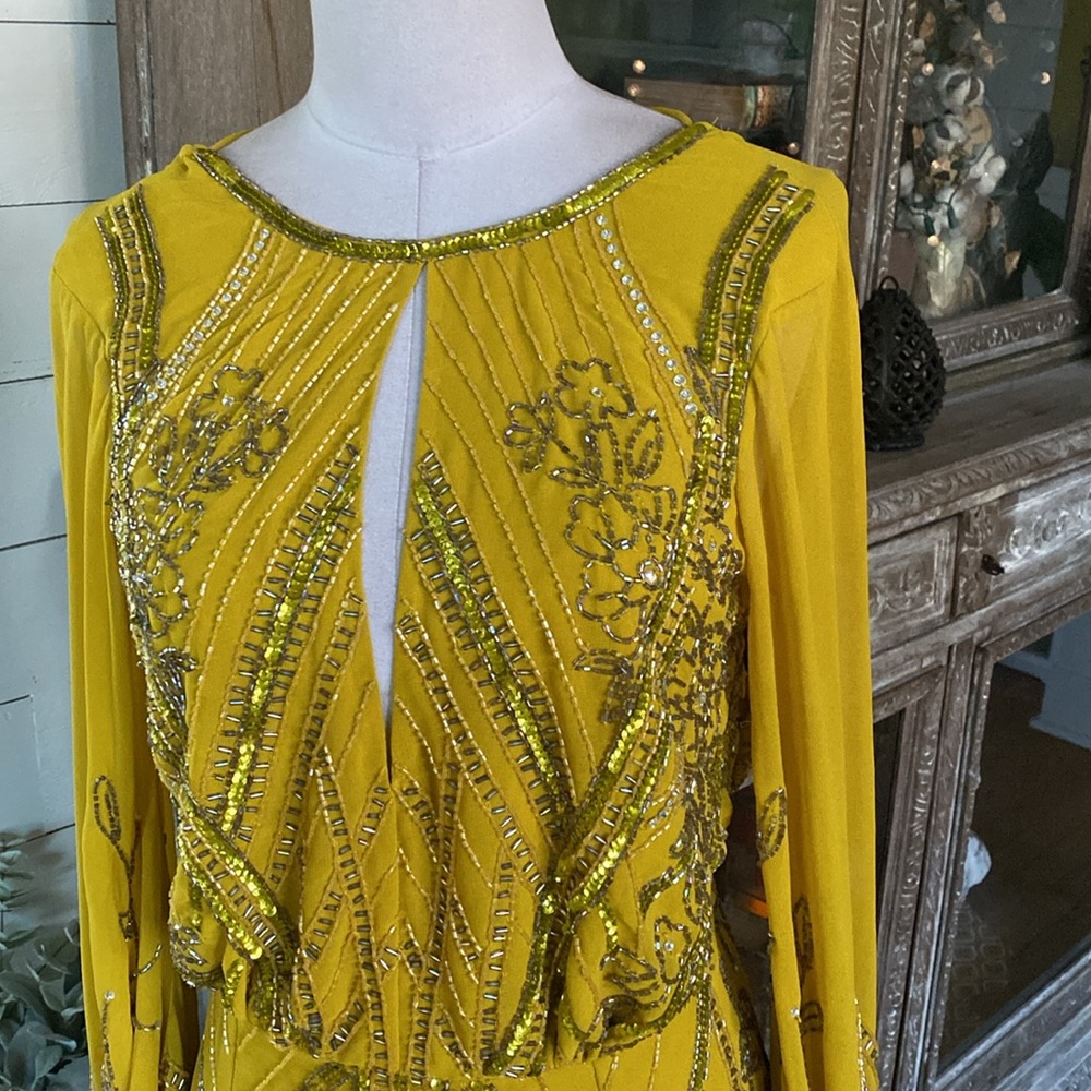 ASOS BEADED SPECIAL OCCASION LONG SLEEVE DRESS OPEN BACK 4 NEW - Picture 5 of 11